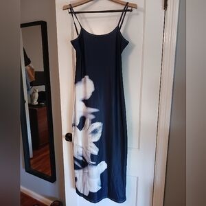 Chic Floral Maxi Dress in Navy and White